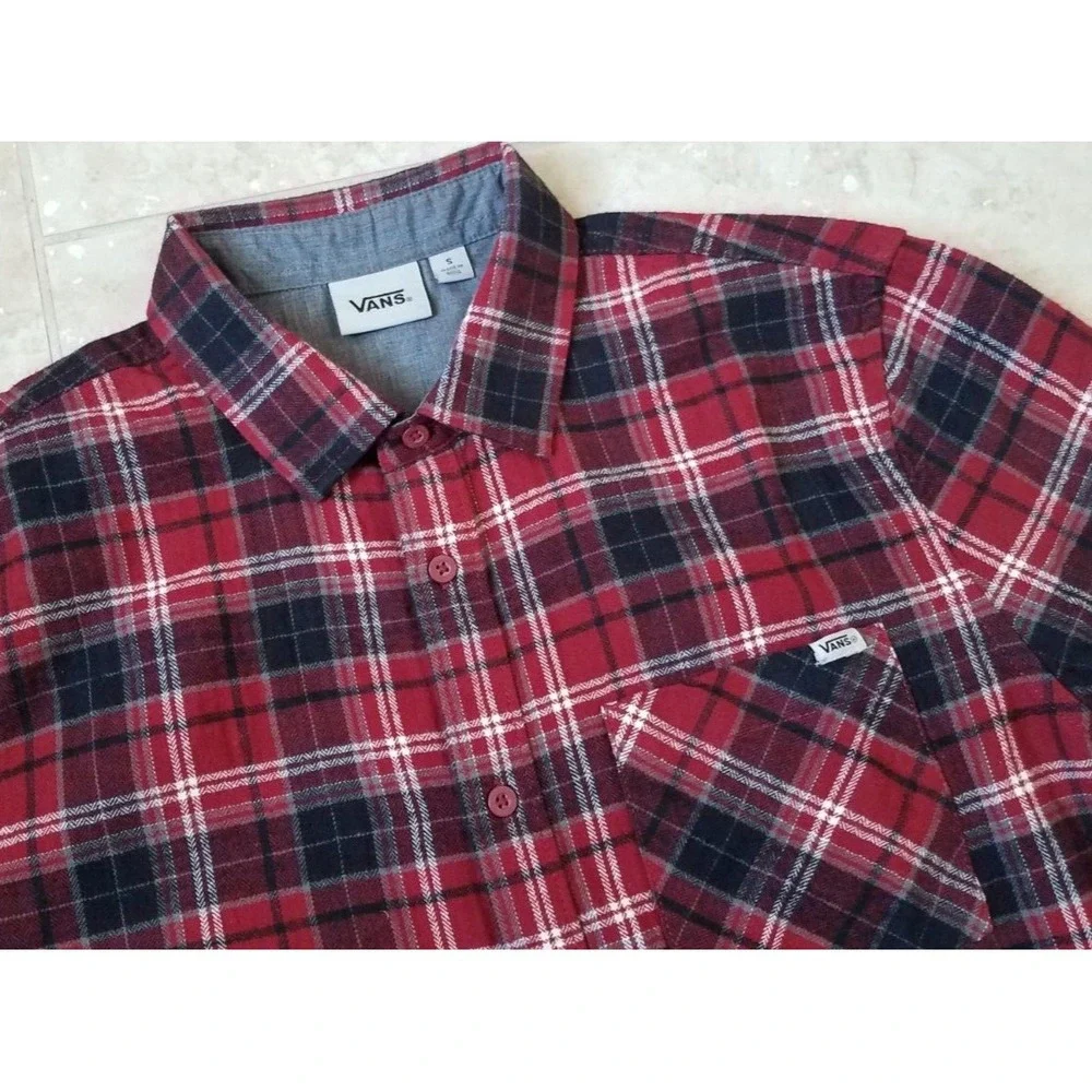 Vans Off the Wall Men Flannel Long Sleeve Button Up Shirt Red Plaid sz Small NEW